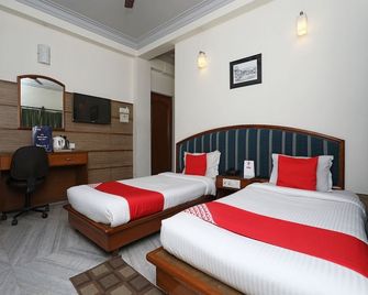 Oyo 3380 Gallery Inn - Calcuta - Habitación