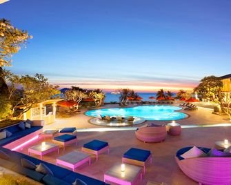 Diamond Cliff Resort & Spa, Patong Beach - Πατόνγκ - Πισίνα
