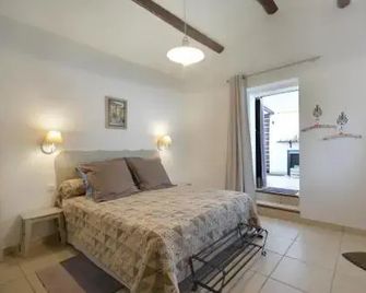 le cabanon de l'olivette - Istres