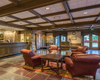 Biddle Hotel and Conference Center - Bloomington - Lobby