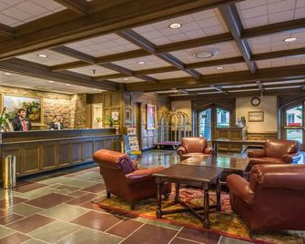 Biddle Hotel and Conference Center - בלומינגטון - לובי