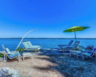 Waterfront Cottage | 1hr from Toronto - Innisfil - Beach