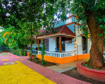 Queens Paradise Estate Resort - Pondicherry - Building