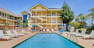 Hotel Solares - Santa Cruz - Pool