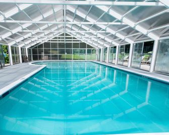 Adirondack Retreat Inn & Suites - Lake George - Pool