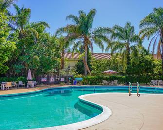 أبتاون أواسيس سان جوس أيربورت - سان خوسيه - حوض السباحة