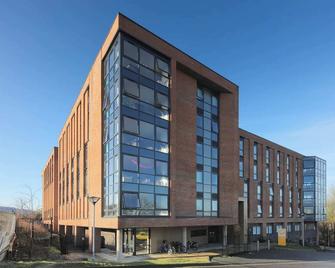 Student Only Riverside Way in Winchester - Winchester - Building