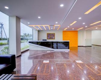 Hotel Royal Suites - Narasapura - Front desk