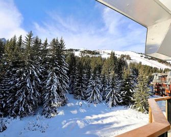 Appartement raffiné 3 chambres à Courchevel 1850 avec skis aux pieds et WIFI - FR-1-575-237 - Courchevel - Balcony