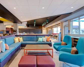 Tru by Hilton Grantville - Grantville - Lounge