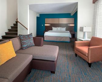 Residence Inn by Marriott Philadelphia Valley Forge - Berwyn - Bedroom
