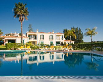 Pestana Gramacho Residences, Aparthotel & Golf - Lagoa - Zwembad