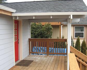 Charming University Park 2BR Bungalow in amazing Portland - Portland - Balcony