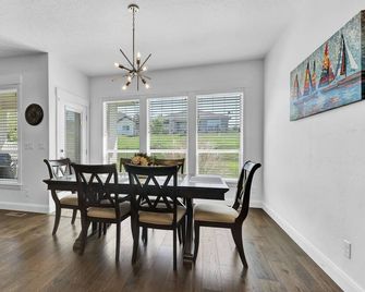 Port Blue near lake and golf - Nampa - Їдальня