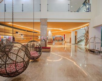 b Hotel Bali & Spa - דנפסאר - לובי