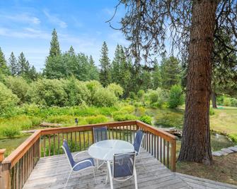 Crater Lake Resort - Fort Klamath - Patio