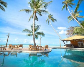 ذا مد - كوه ساموي - حوض السباحة