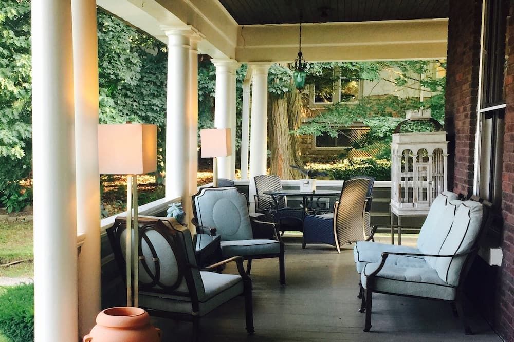 Historic Lion's Head C1910 - ניאגרה פולס - פטיו