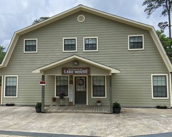 Wooded Bliss at Lake Sam Rayburn - Jasper - Building