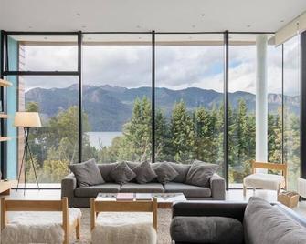 Hotel Alto Traful by DON - Villa Traful - Sala de estar