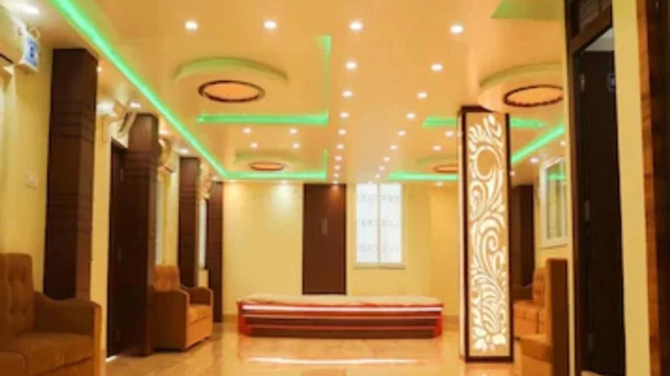 Goroomgo Maharaja Palace Kanpur