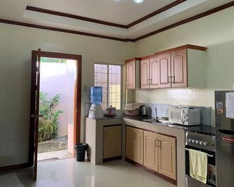 Double Room A - Dipolog - Cuisine