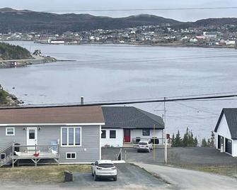 Harbour Hutch - St. Anthony