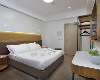 M&F Hotel - Gallipoli - Schlafzimmer