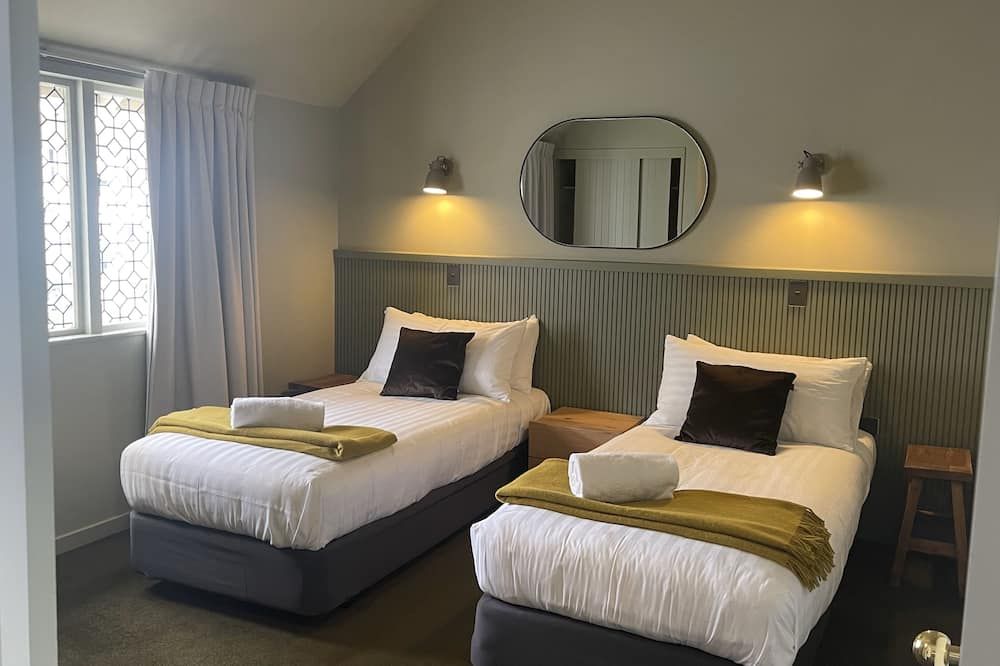 The Elmwood Motel - כרייסטצ'רץ' - חדר שינה