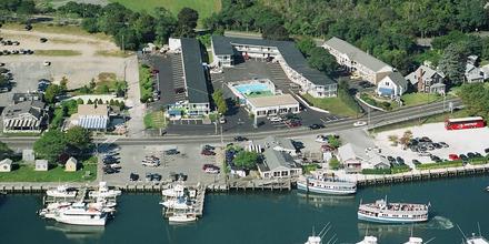 Image of hotel: Hyannis Holiday Motel