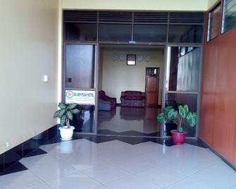 Silver Peak Hotel Lira Ltd - Lira - Lobby