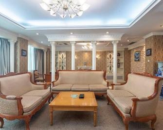 Jincheng Grand Hotel - Jincheng - Salónek