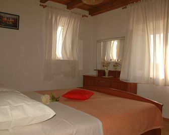 Apartment Vukorep - Two Bedroom Apartment with Terrace and Field View - Sudurad - Chambre