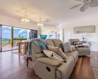 Pearl of the Coast - Yeppoon - Obývací pokoj