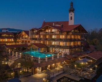 Natur- & Wellnesshotel Brunner Hof - Weiding - Building