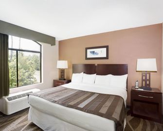 Wingate by Wyndham Raleigh Durham / Airport - Durham - Quarto