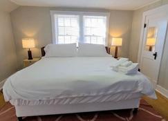 4 Bedroom Wentzville Adventure Sleeps 12 - Wentzville - Schlafzimmer