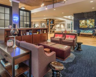 Hampton Inn & Suites Portland/Pearl District - Portland - Lounge
