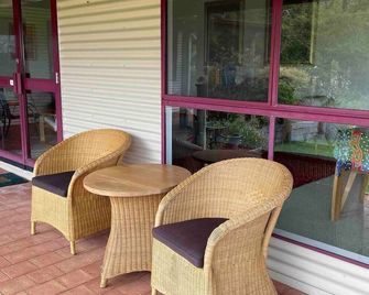 Birdsong Country Cottage Denmark - Scotsdale - Terasa