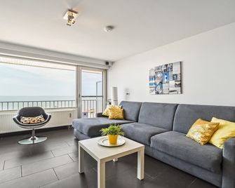 Spacious studio with sea view - Blankenberge - Huiskamer