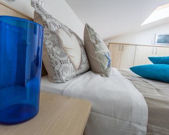 Hotel Giove dipendenza Hotel Fiamma - Cesenatico - Bedroom