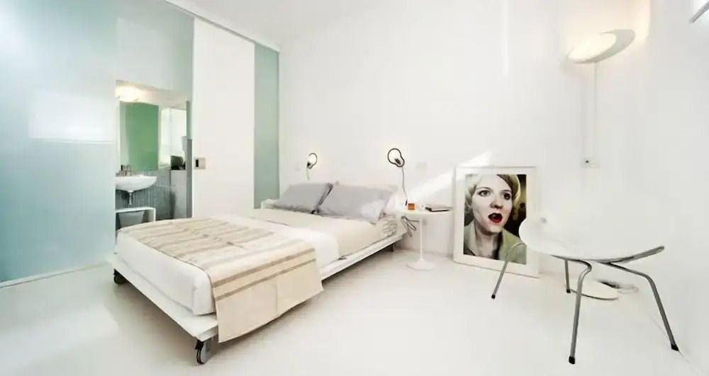 بي إم 3 بد آند بريكفاست