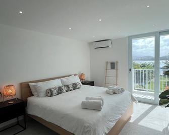 Private Island 1BR Condo with Ocean & Pool View plus WiFi and AC - Фахардо - Спальня