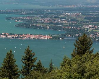 Ferienwohnung Luna - Charmant und zentral im renovierten Insel-Altstadthaus - Lindau - Extérieur