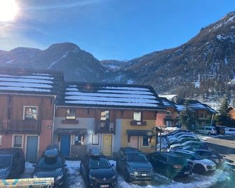 Family Flat Cosy 35m ² + Terrace 10m ² For 6 Pers. - La Salle-les-Alpes - Bâtiment