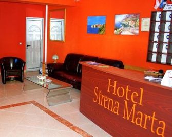 Sirena Marta - Sutomore - Recepción
