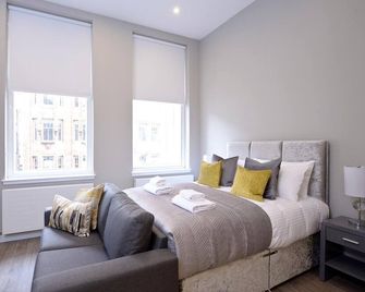Nelson Mandela Place Apartments - Glasgow - Sypialnia