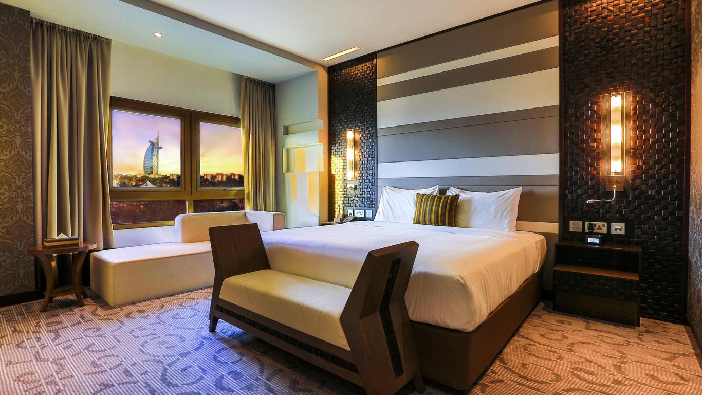 فندق ميتروبوليتان بالاس دبي