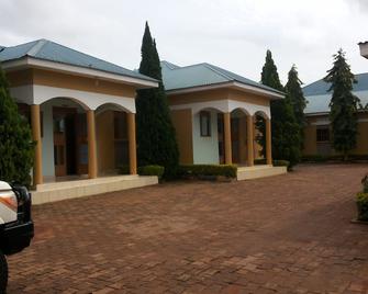 Lira Tasha Hotel - Lira - Building