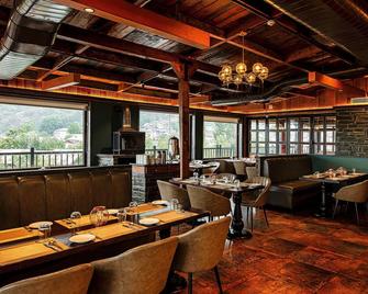 ذا فينتيدج سريناجار آت دال ليك - سريناجار - مطعم